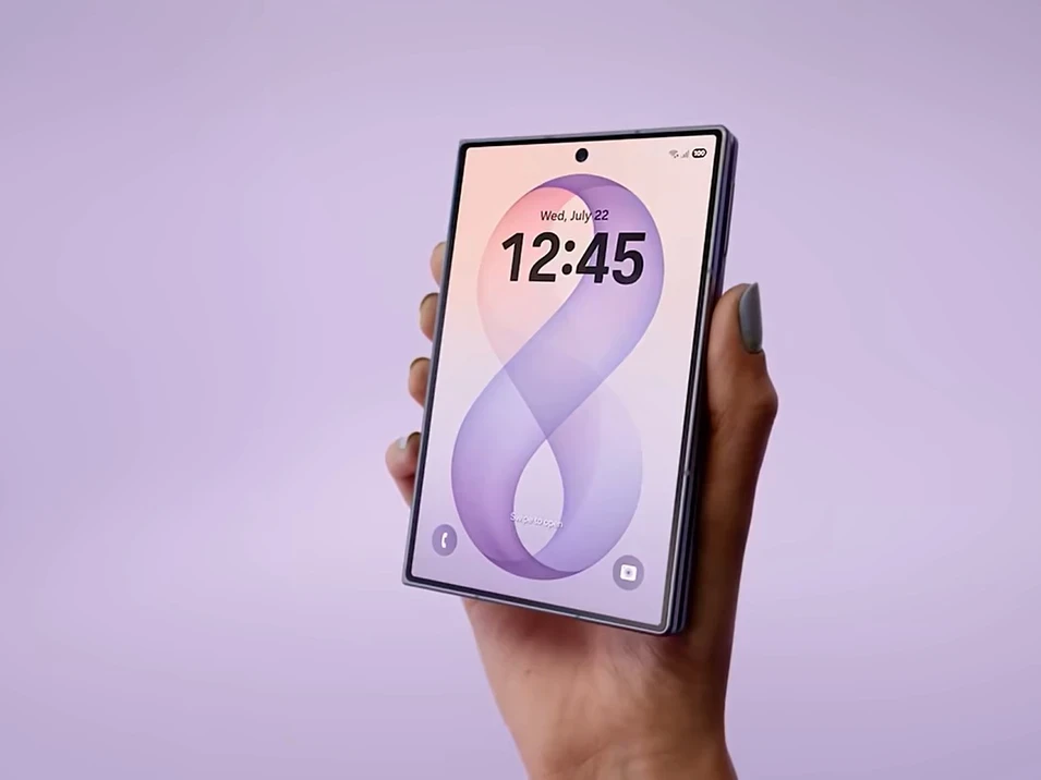 Samsung tung quảng cáo mới, chê iPhone Duo “còn non lắm”
