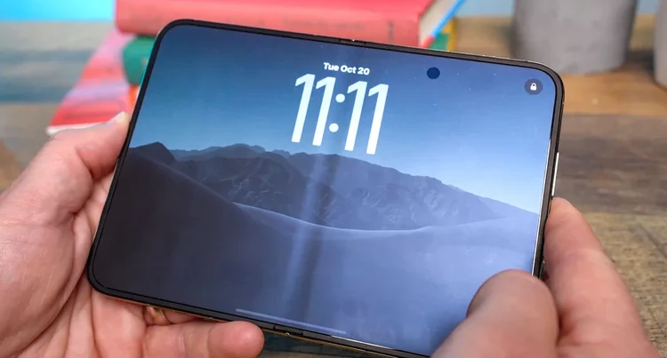 iPhone Duo nứt màn hình trong, Apple lên tiếng!