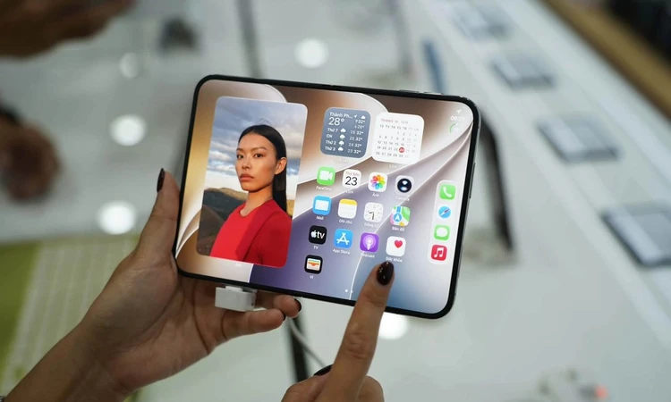 iPhone Duo vs Galaxy Z Fold 8: Màn so tốc độ cực căng!