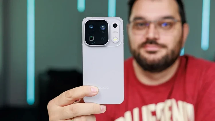 Selfie 100 MP: OPPO Find X10 Ultra thách thức Apple!