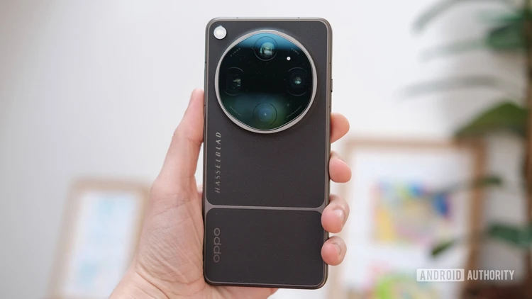 Selfie 100 MP: OPPO Find X10 Ultra thách thức Apple!