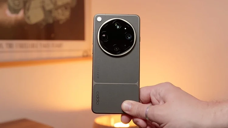 Selfie 100 MP: OPPO Find X10 Ultra thách thức Apple!